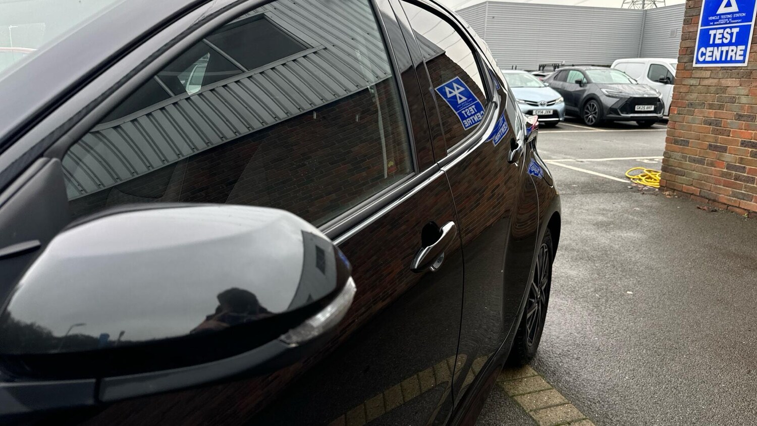 Used Toyota Yaris 2023 for sale - 77073888: Photo 50