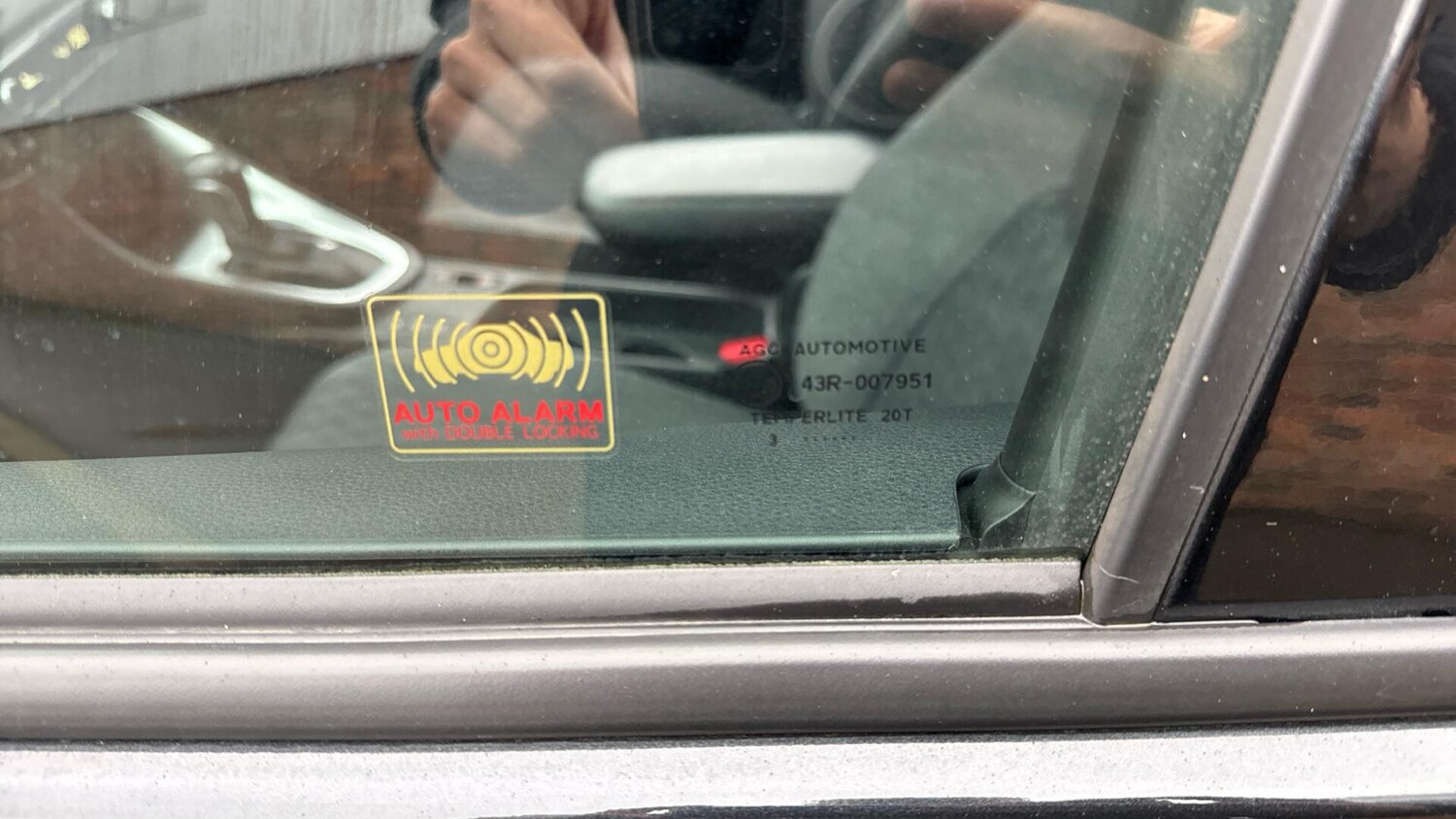 Used Toyota Yaris 2023 for sale - 77073888: Photo 52