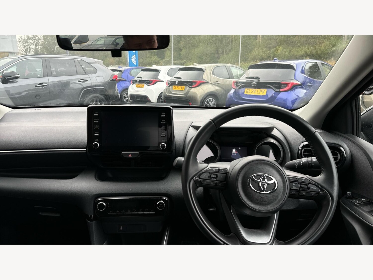 Used Toyota Yaris 2023 for sale - 77073888: Photo 7