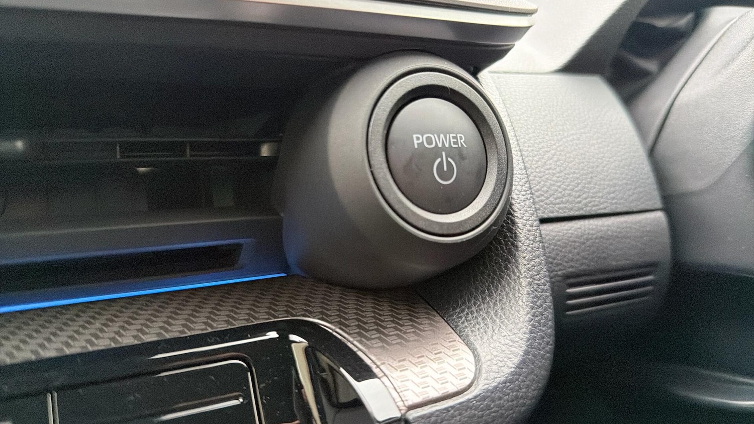 Used Toyota Prius 2025 for sale - 77320477: Photo 36