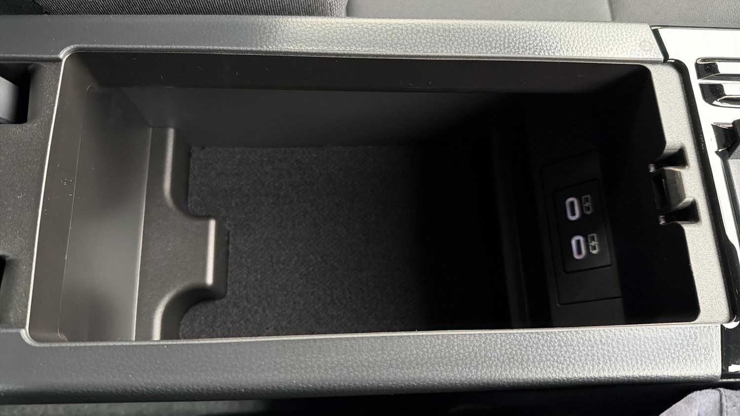 Used Toyota Prius 2025 for sale - 77320477: Photo 45