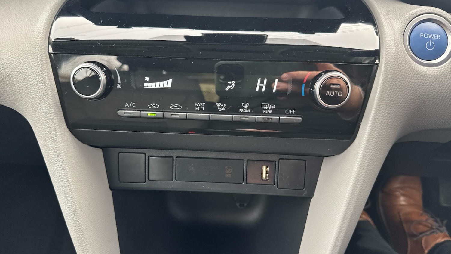 Used Toyota Yaris Cross 2022 for sale - 77611459: Photo 34