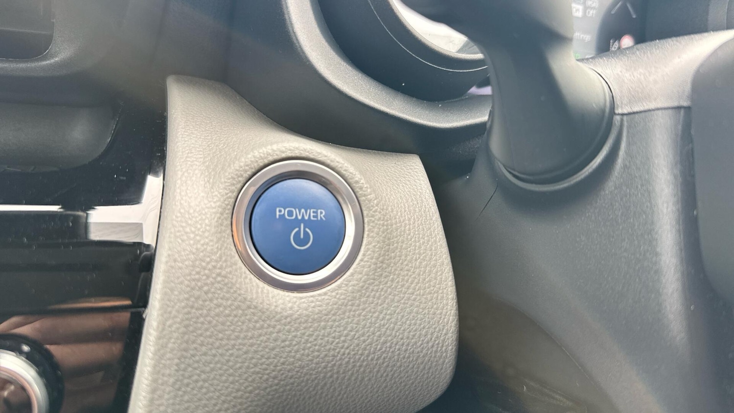 Used Toyota Yaris Cross 2022 for sale - 77611459: Photo 39