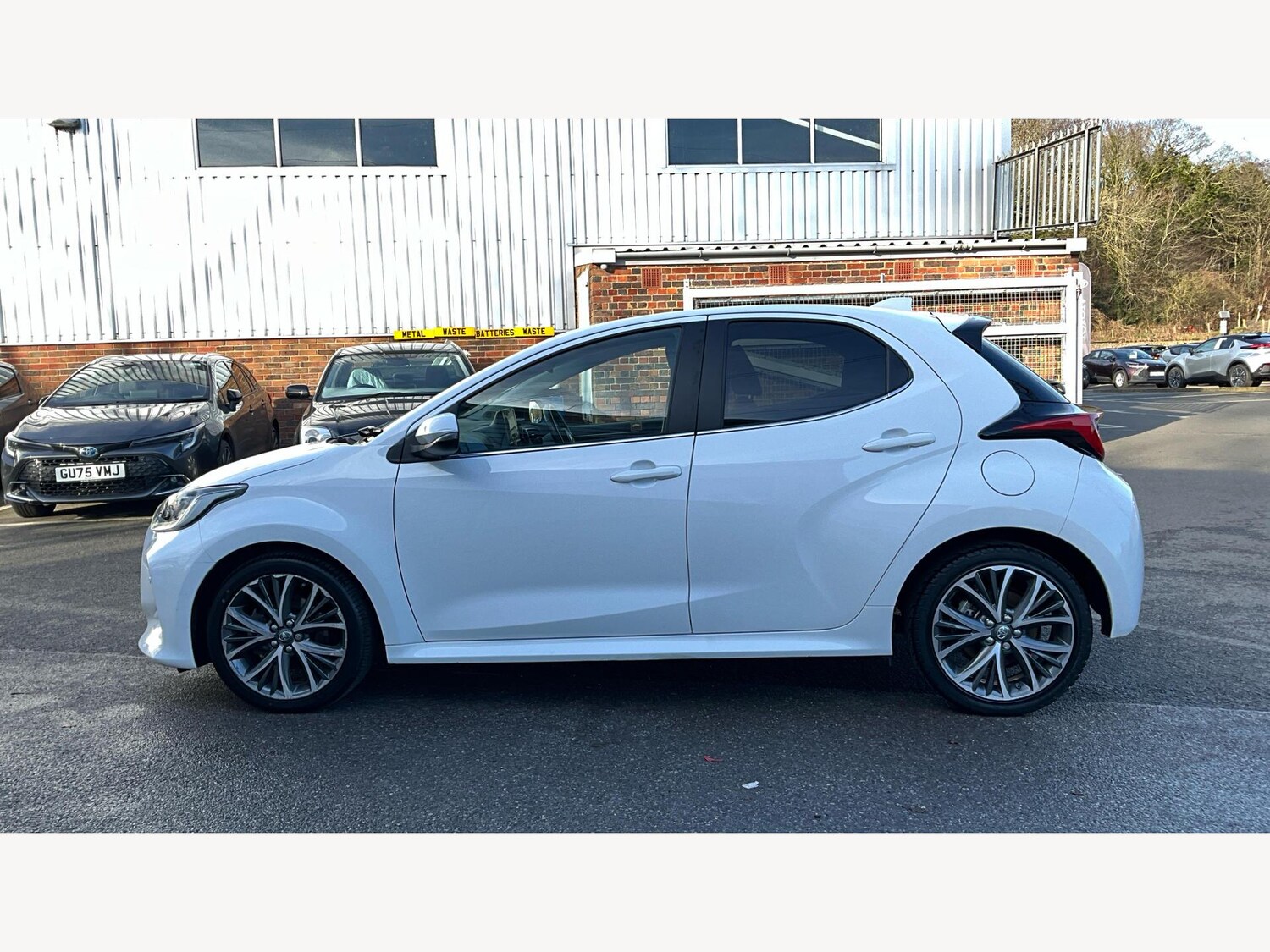 Used Toyota Yaris 2023 for sale - 77351563: Photo 19