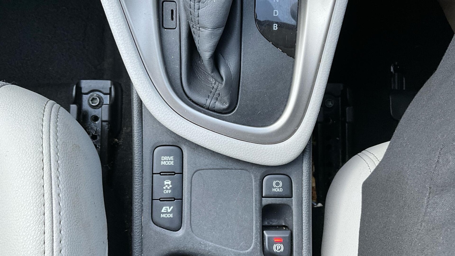 Used Toyota Yaris 2023 for sale - 77351563: Photo 33