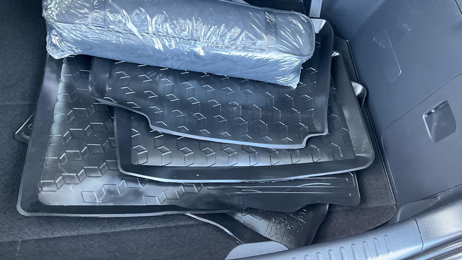 Used Toyota Yaris 2023 for sale - 77351563: Photo 52