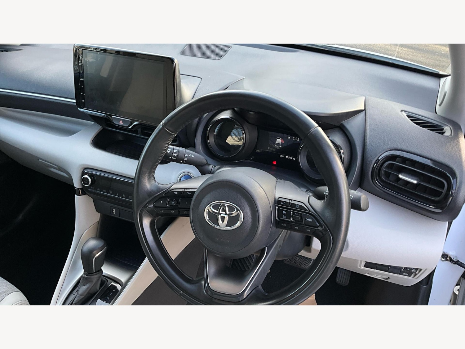 Used Toyota Yaris 2023 for sale - 77351563: Photo 8