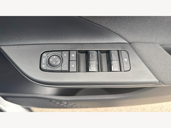 Used Toyota C-HR 2024 for sale - 75677797: Photo 35