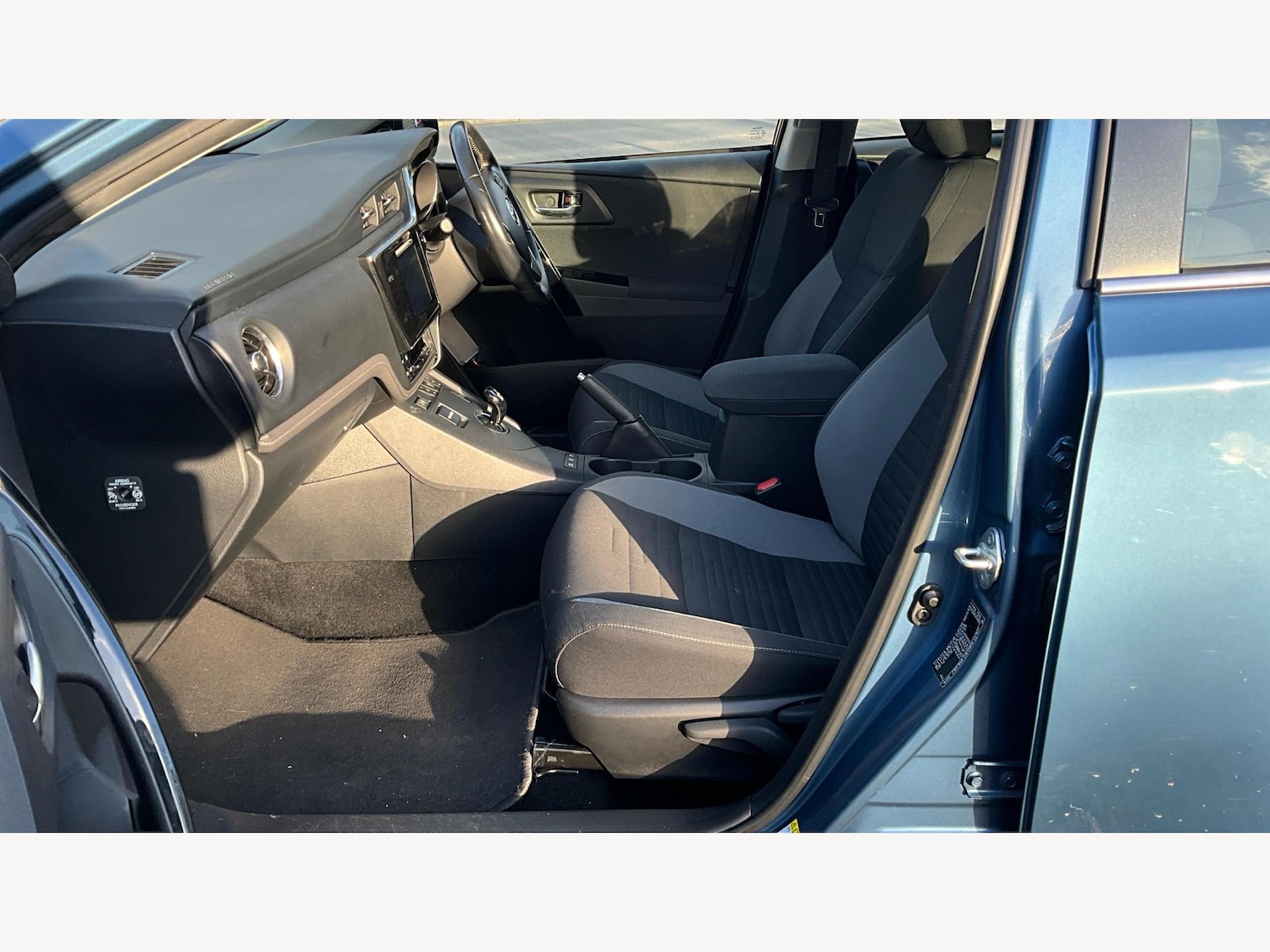 Used Toyota Auris 2017 for sale - 77320777: Photo 12