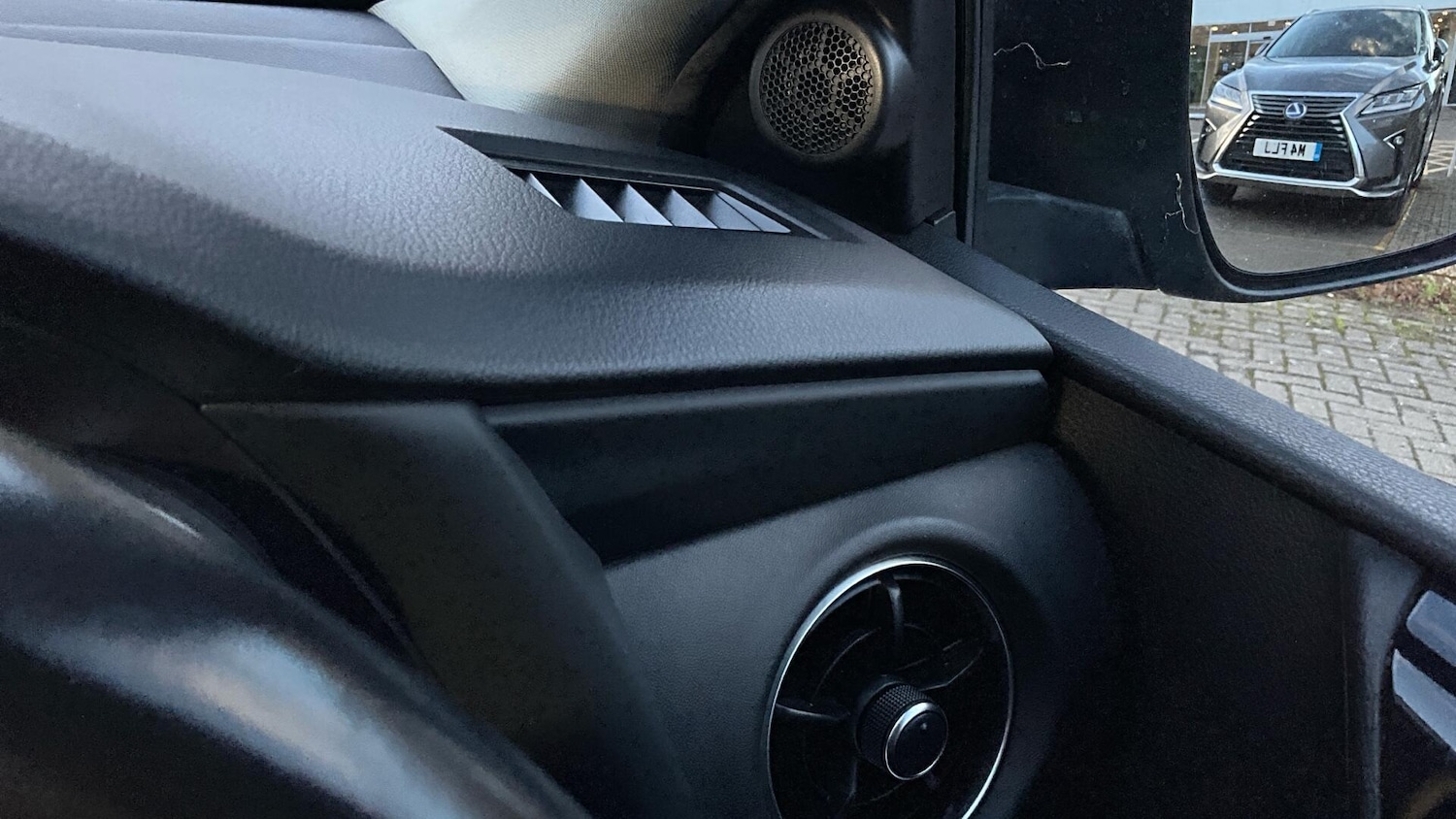 Used Toyota Auris 2017 for sale - 77320777: Photo 34