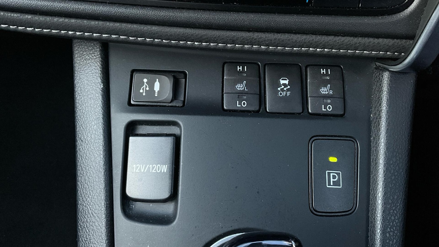 Used Toyota Auris 2017 for sale - 77320777: Photo 41