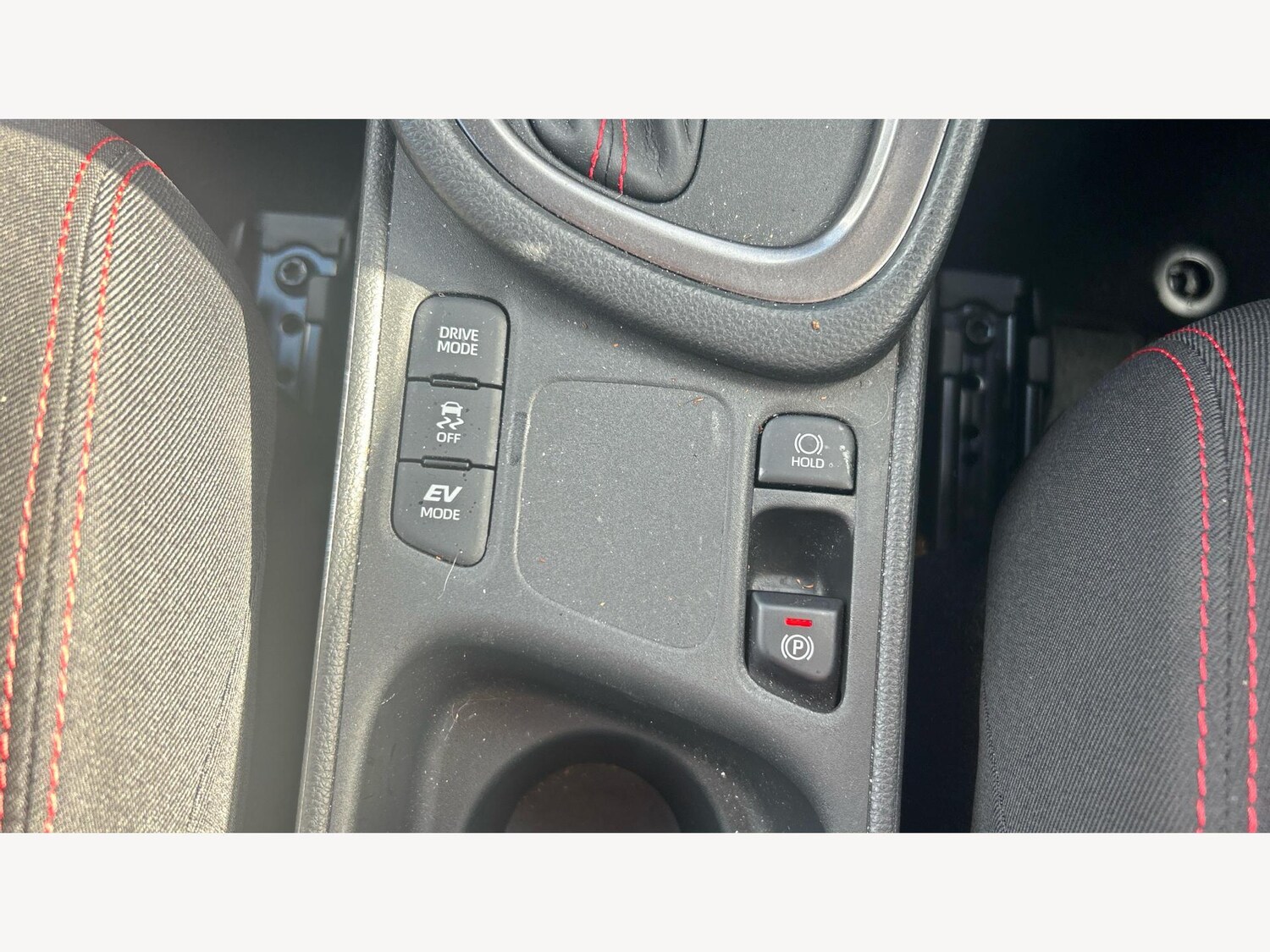 Used Toyota Yaris for sale - 76633508: Photo 26