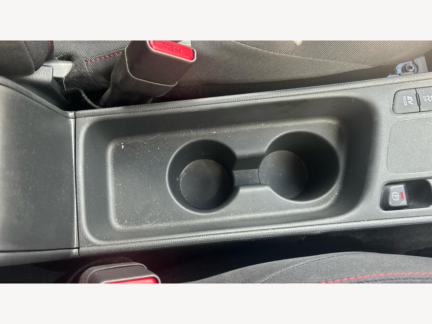 Used Toyota Yaris for sale - 76633508: Photo 27