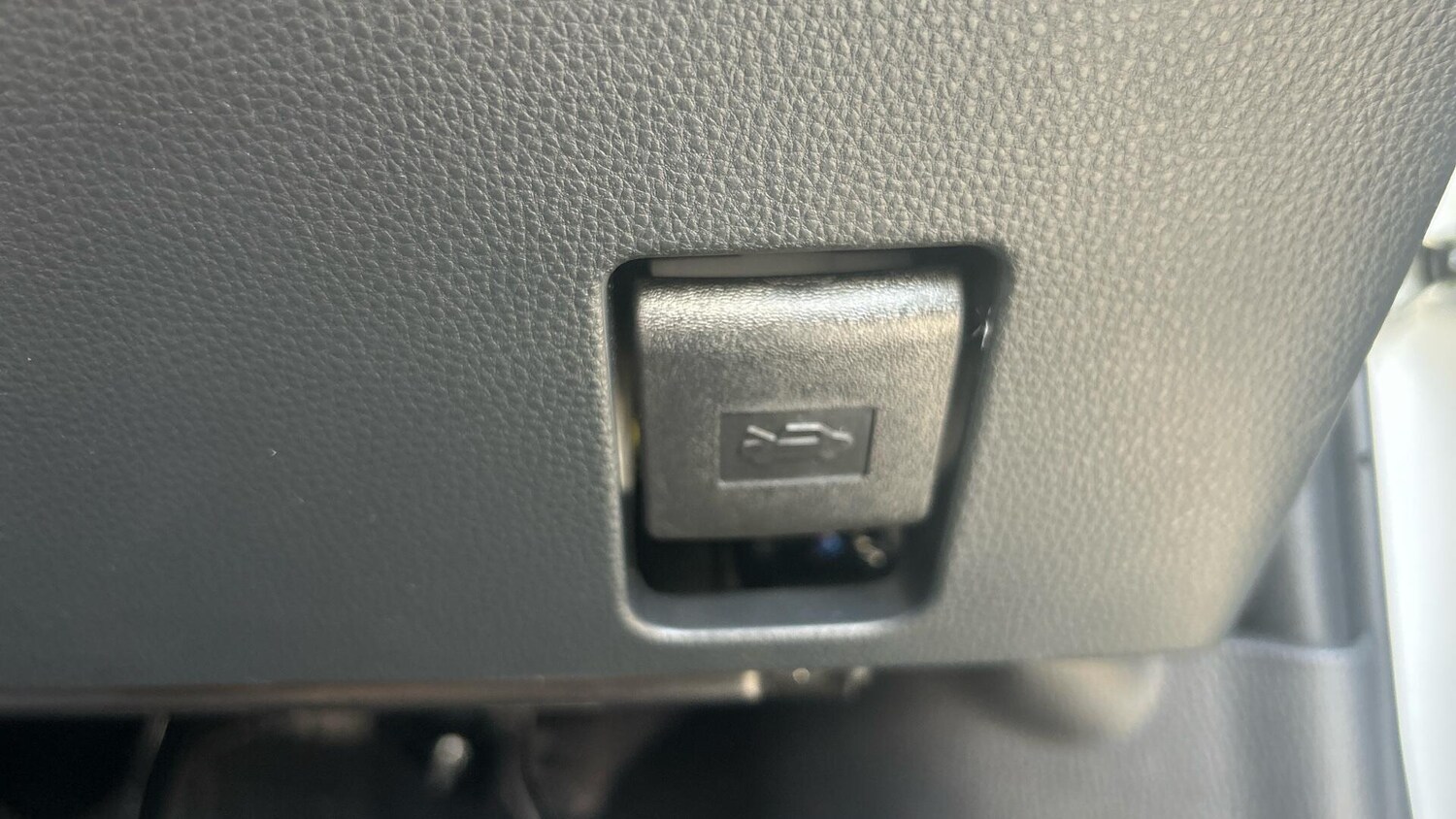 Used Toyota Yaris for sale - 76633508: Photo 37