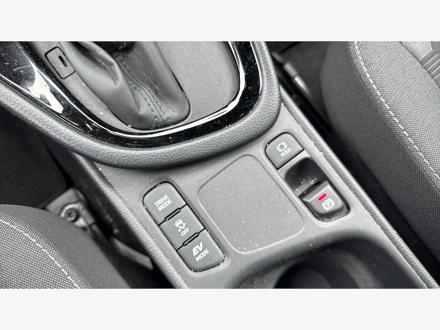 Used Toyota Yaris 2024 for sale - 78100531: Photo 32