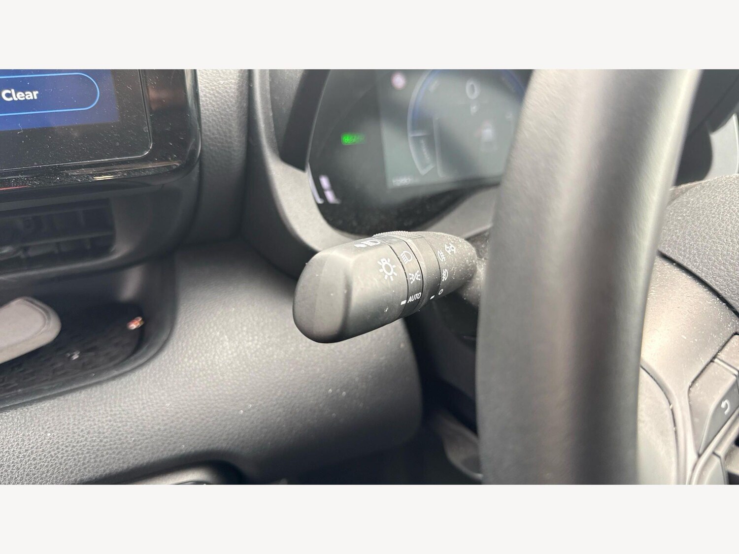 Used Toyota Yaris 2024 for sale - 78100531: Photo 36