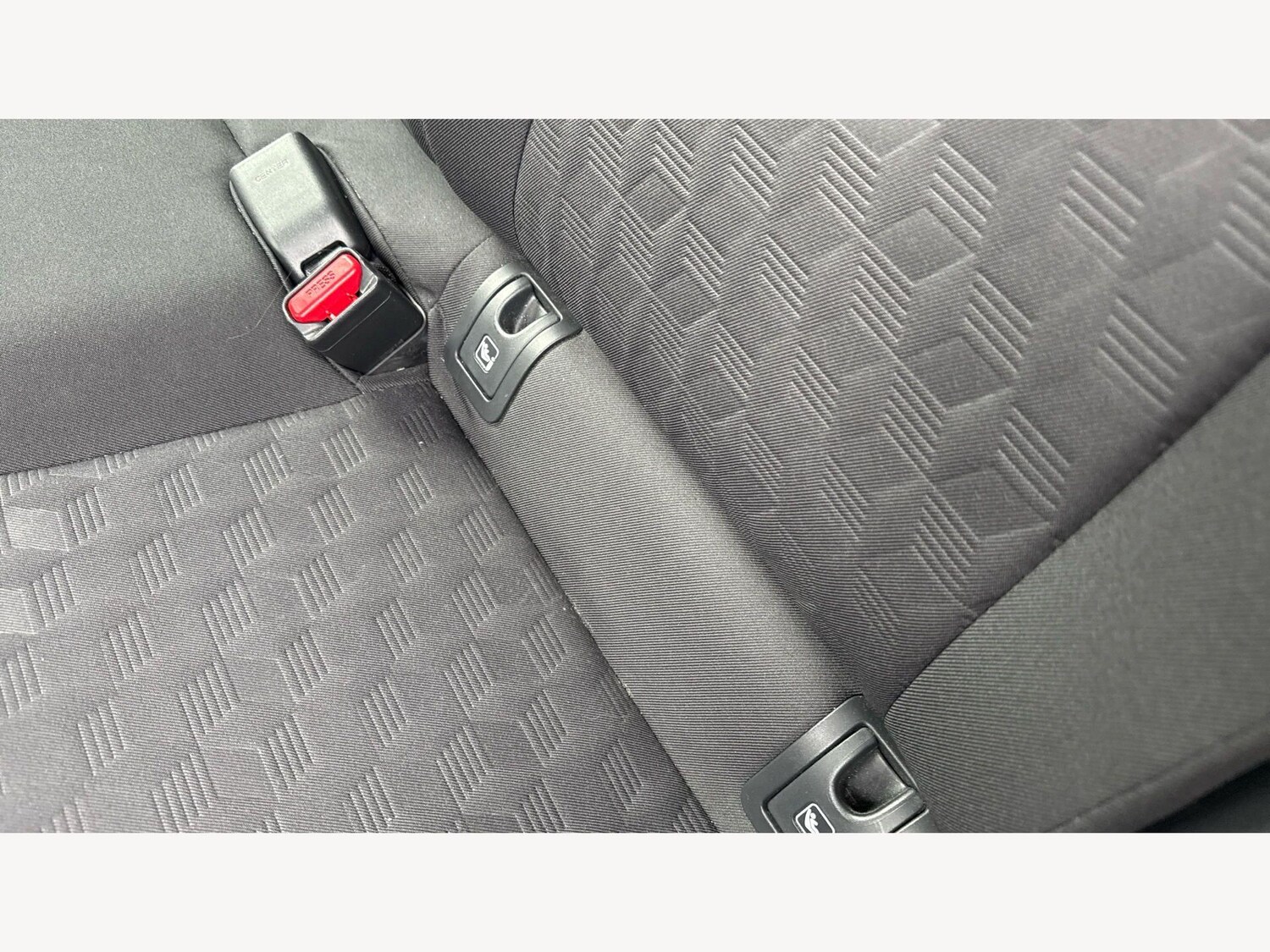 Used Toyota Yaris 2024 for sale - 78100531: Photo 39