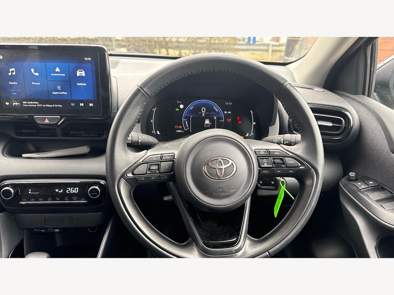 Used Toyota Yaris 2024 for sale - 78100531: Photo 8