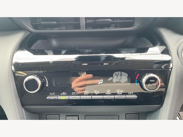 Used Toyota Yaris Cross 2025 for sale - 76085220: Photo 40