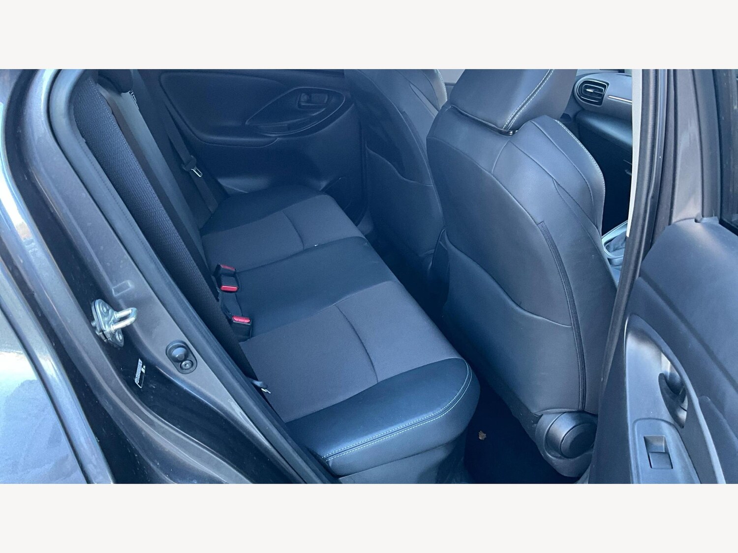 Used Toyota Yaris Cross 2022 for sale - 76832198: Photo 14