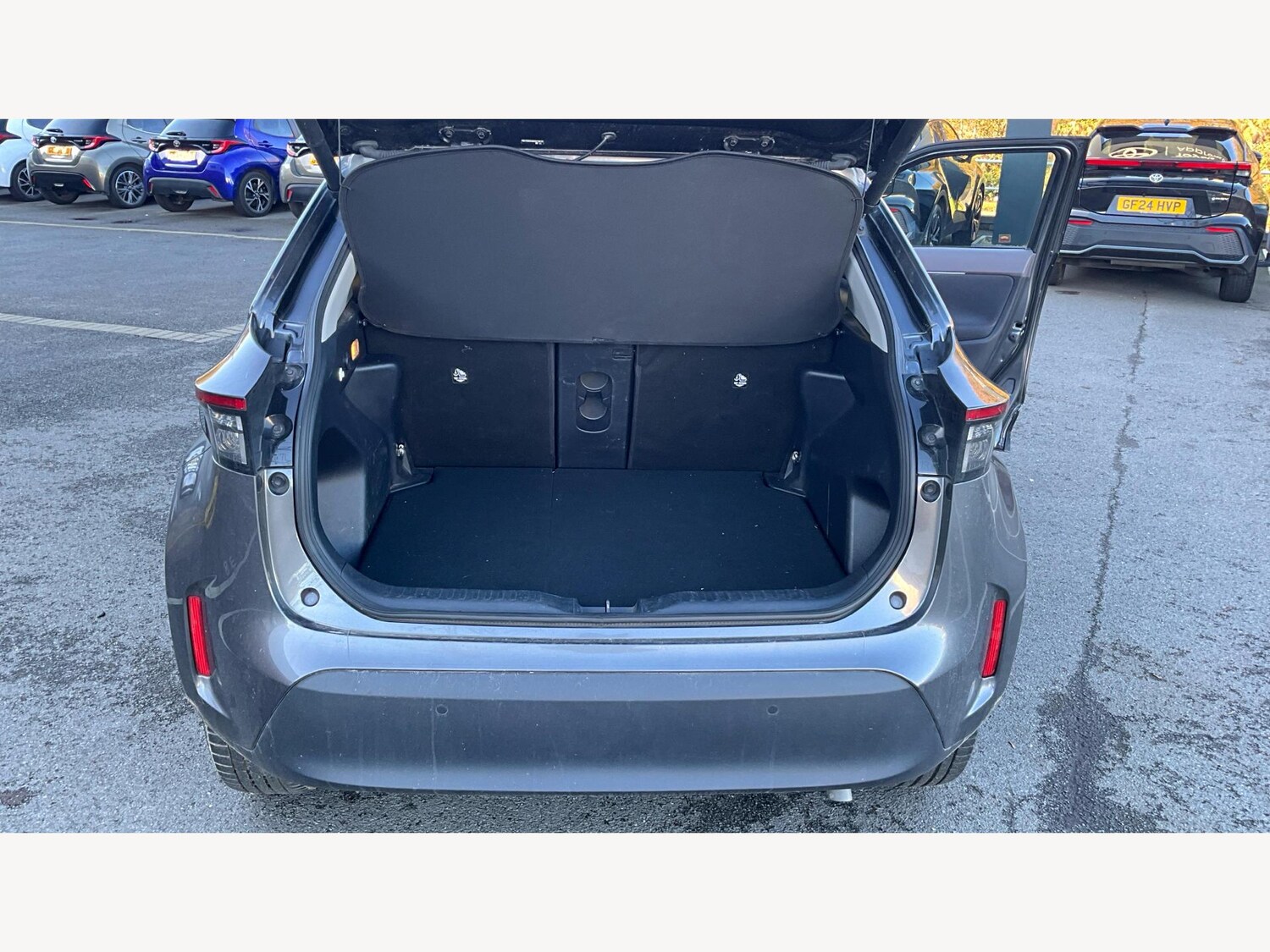 Used Toyota Yaris Cross 2022 for sale - 76832198: Photo 16