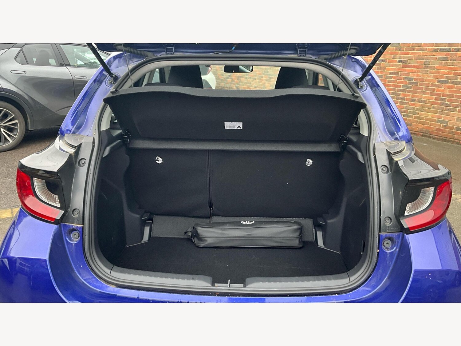 Used Toyota Yaris 2024 for sale - 77586369: Photo 16