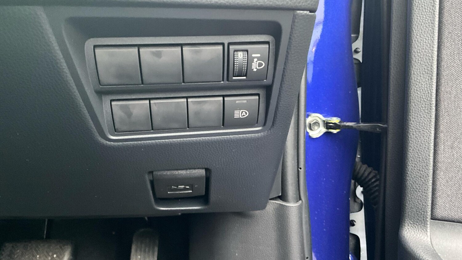 Used Toyota Yaris 2024 for sale - 77586369: Photo 39