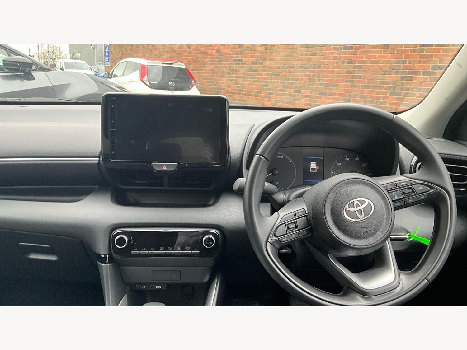 Used Toyota Yaris 2024 for sale - 77586369: Photo 7