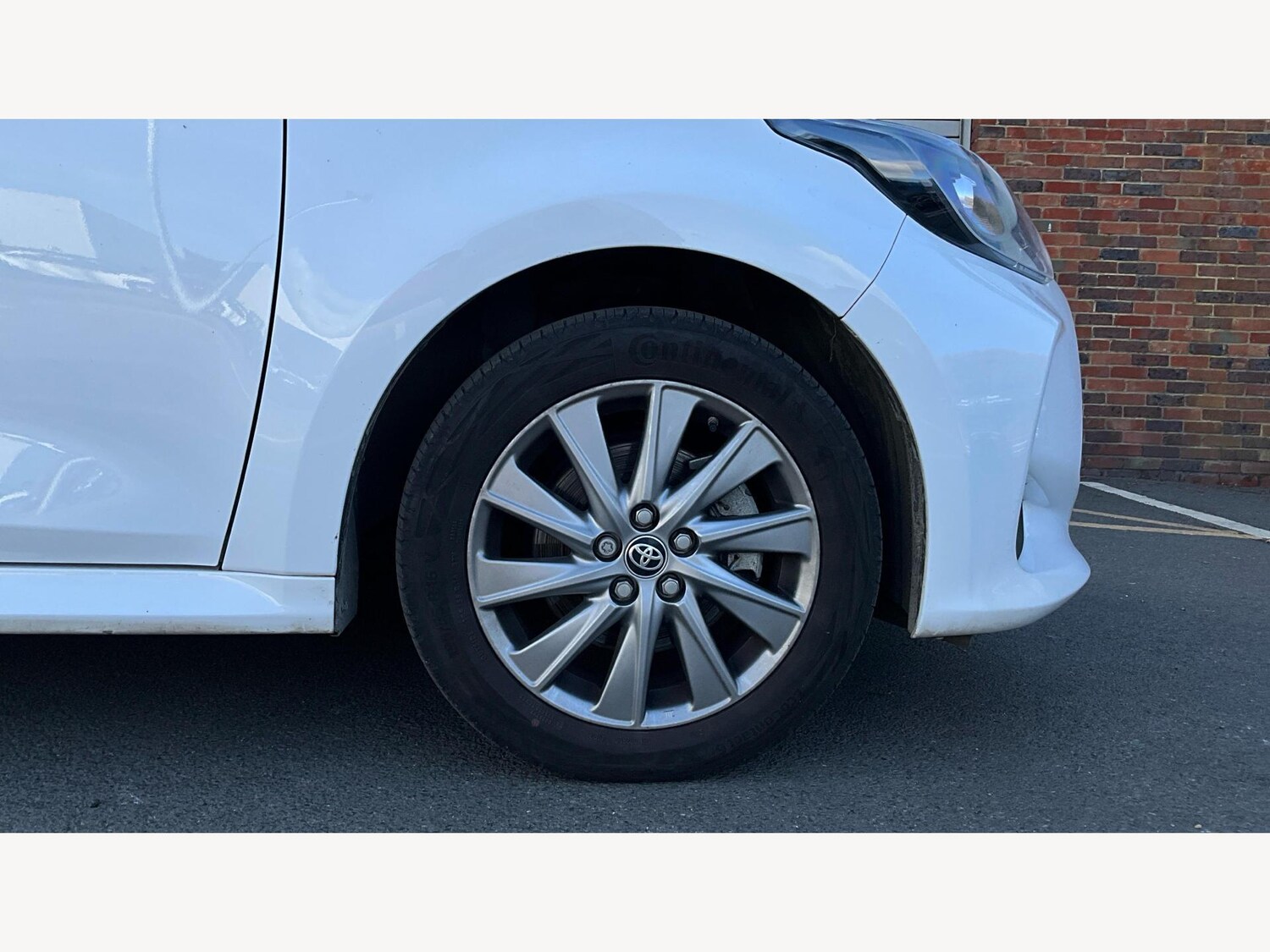 Used Toyota Yaris for sale - 77001141: Photo 20