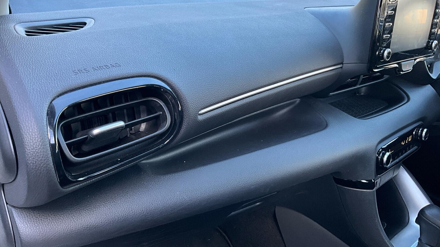 Used Toyota Yaris for sale - 77001141: Photo 33