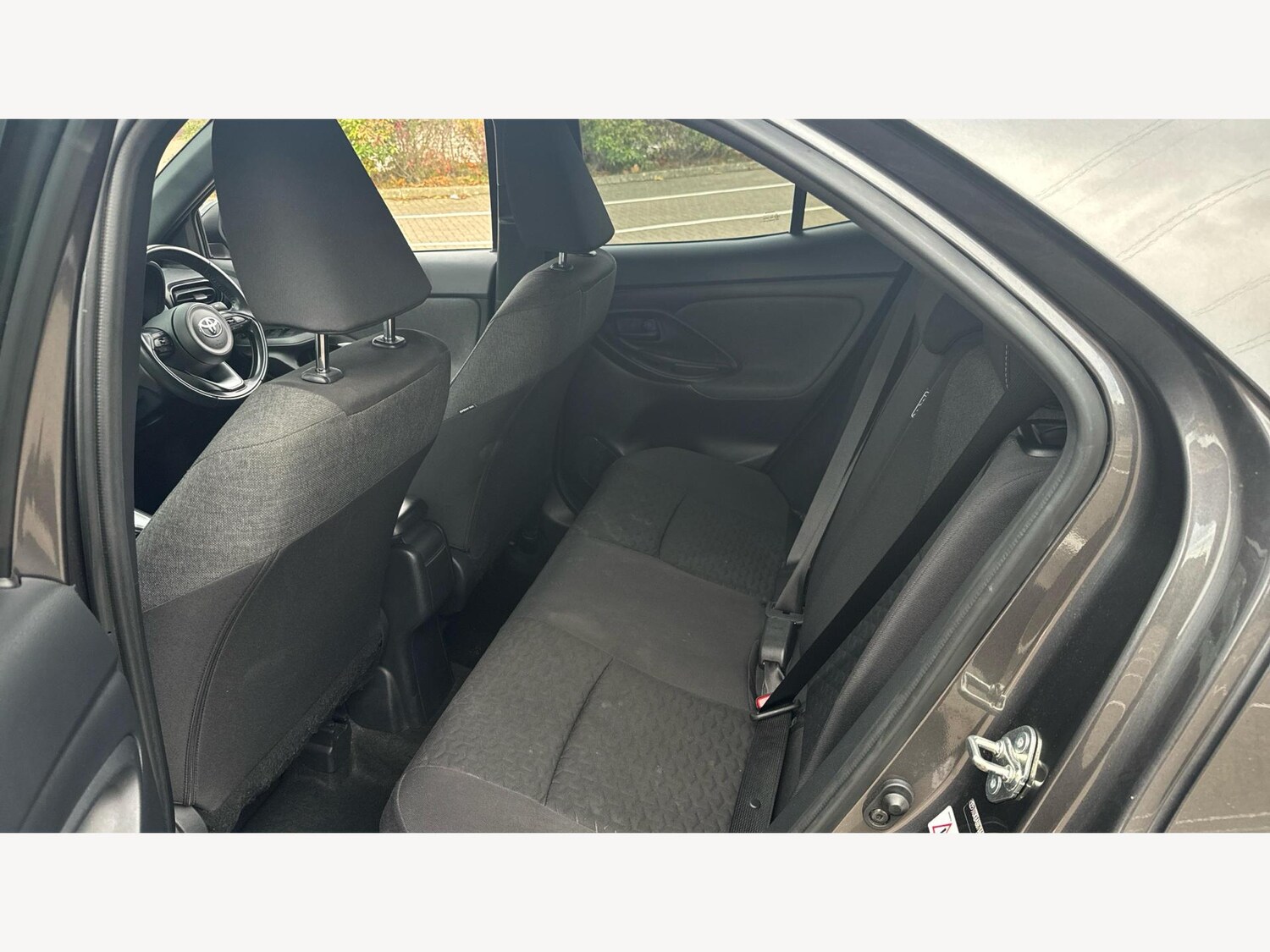 Used Toyota Yaris Cross 2022 for sale - 76585301: Photo 15