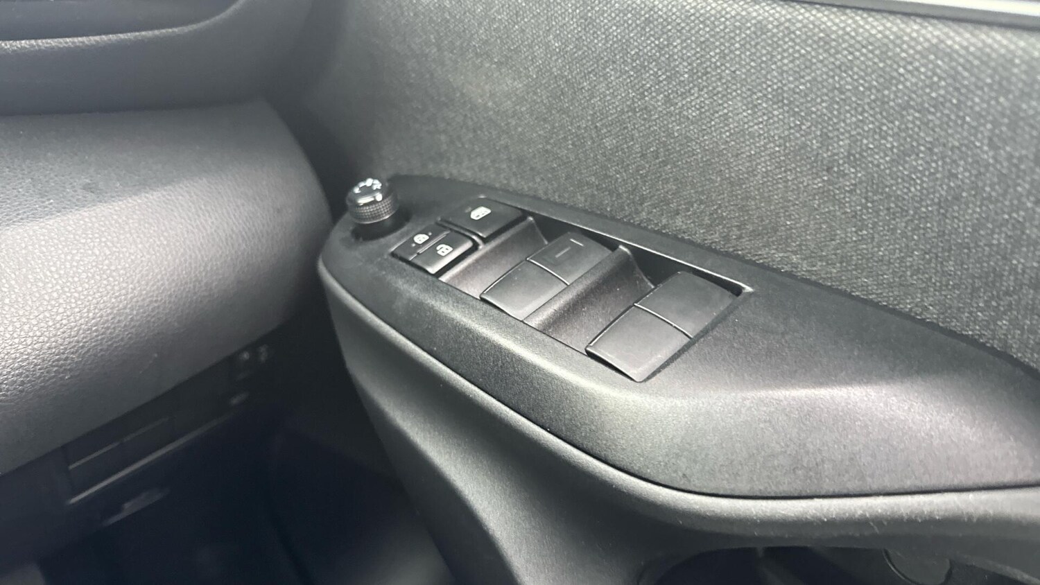 Used Toyota Yaris Cross 2022 for sale - 76585301: Photo 33