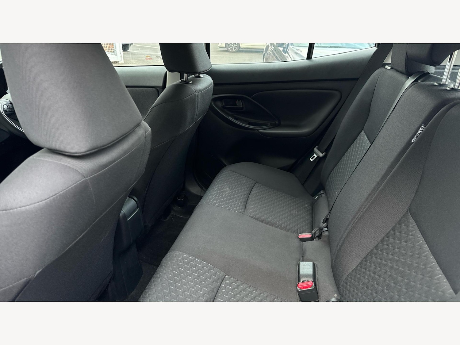 Used Toyota Yaris Cross 2024 for sale - 76801059: Photo 15
