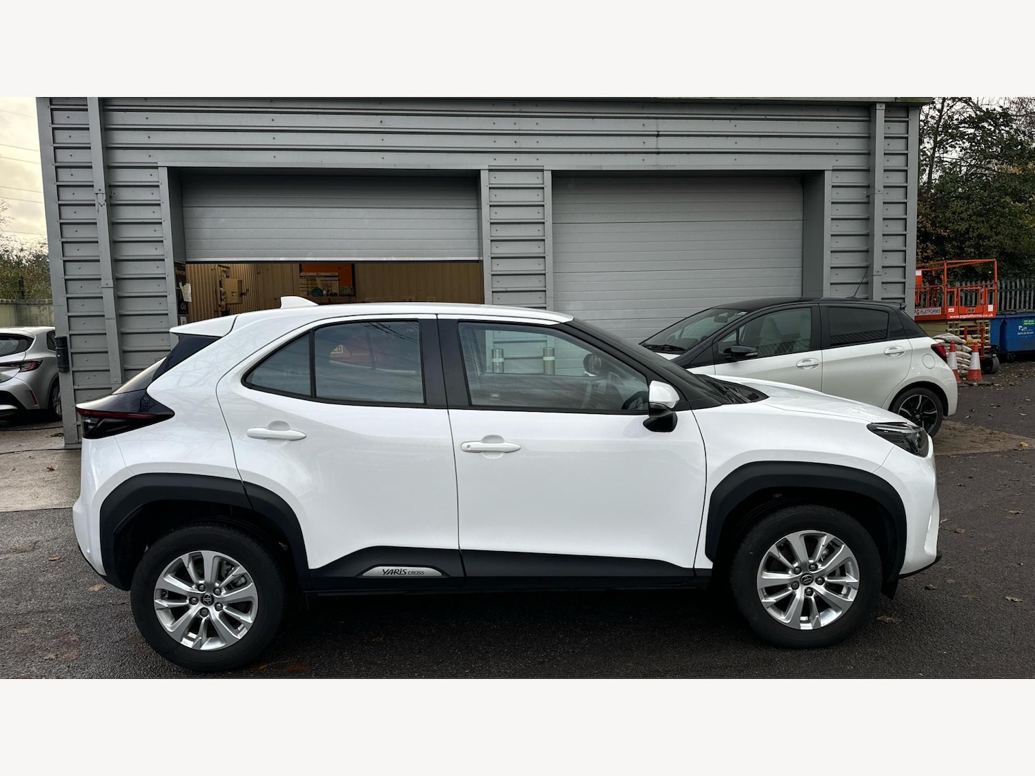 Used Toyota Yaris Cross 2024 for sale - 76801059: Photo 18