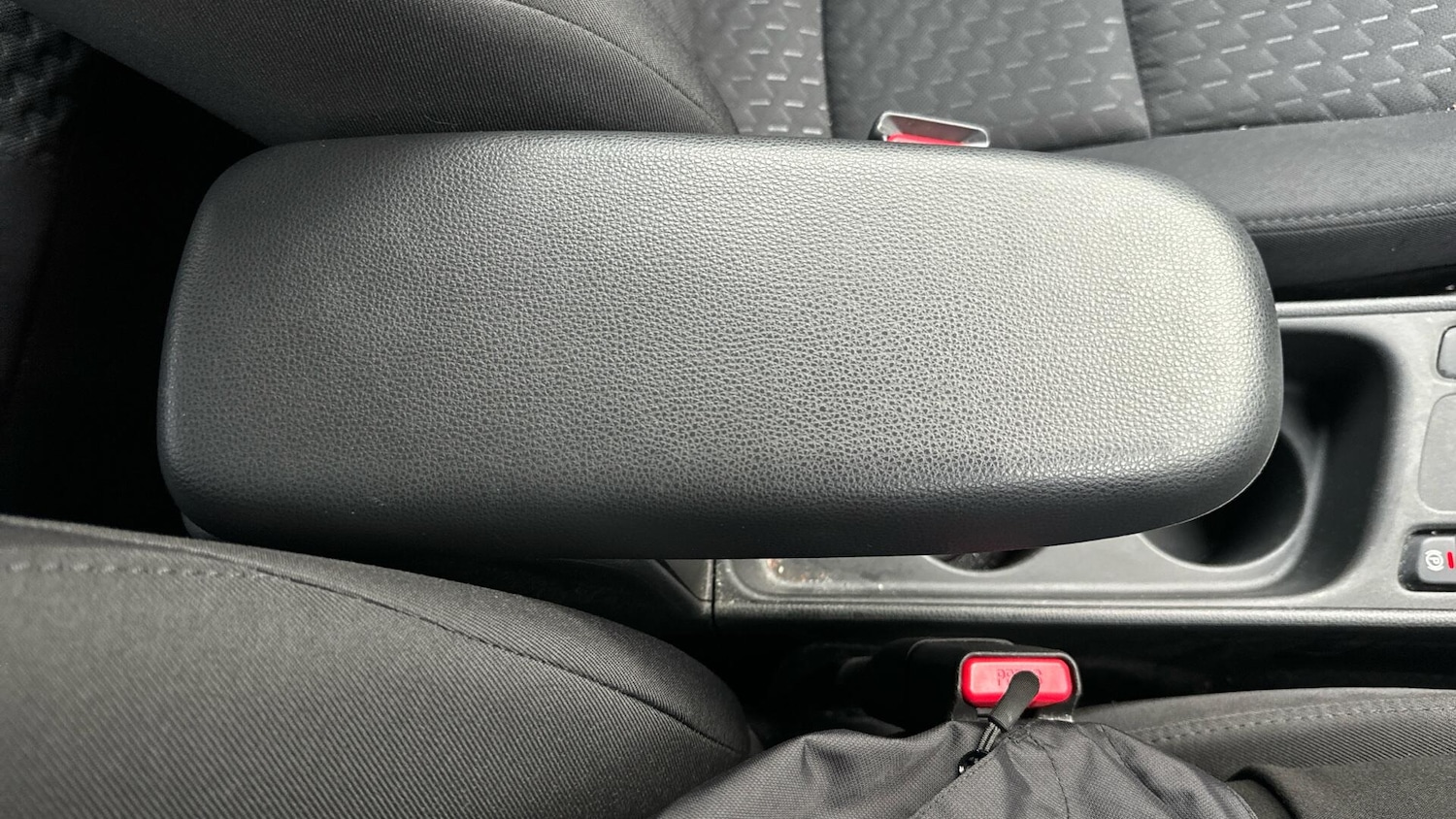 Used Toyota Yaris Cross 2024 for sale - 76801059: Photo 49