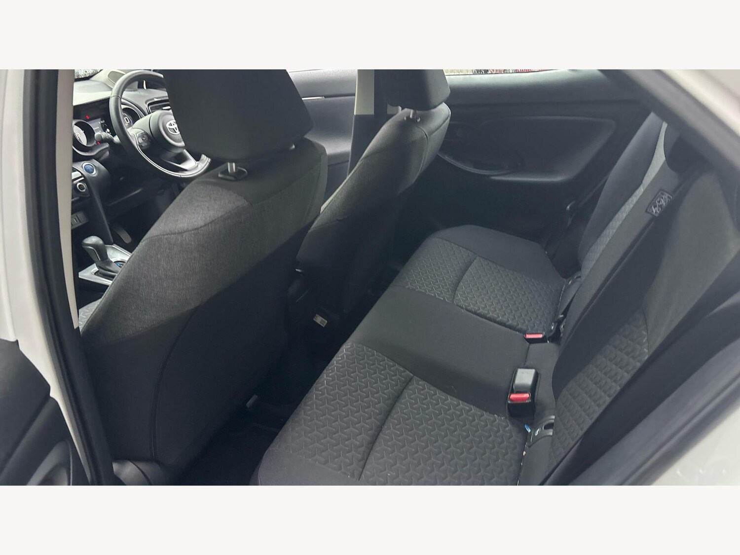 Used Toyota Yaris Cross 2024 for sale - 76700913: Photo 15