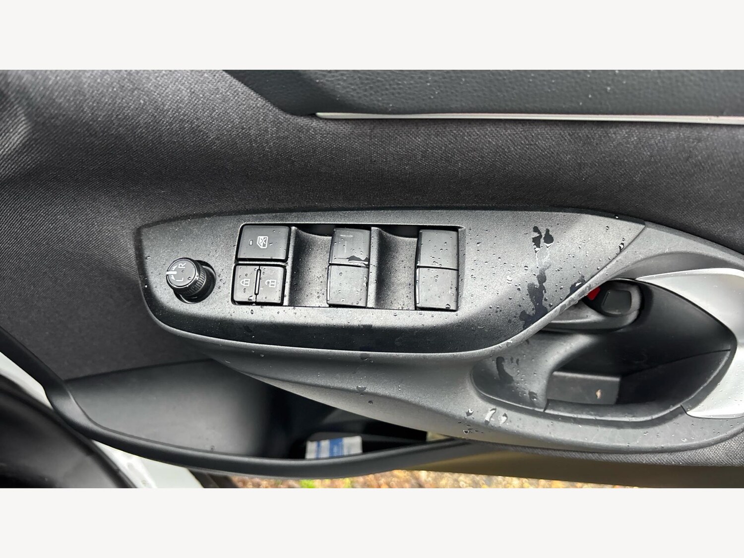 Used Toyota Yaris Cross 2024 for sale - 76700913: Photo 22