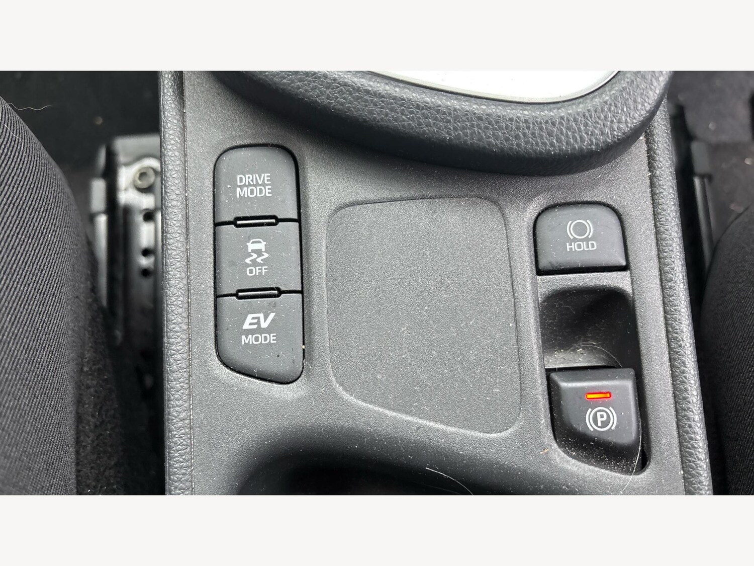 Used Toyota Yaris Cross 2024 for sale - 76700913: Photo 26