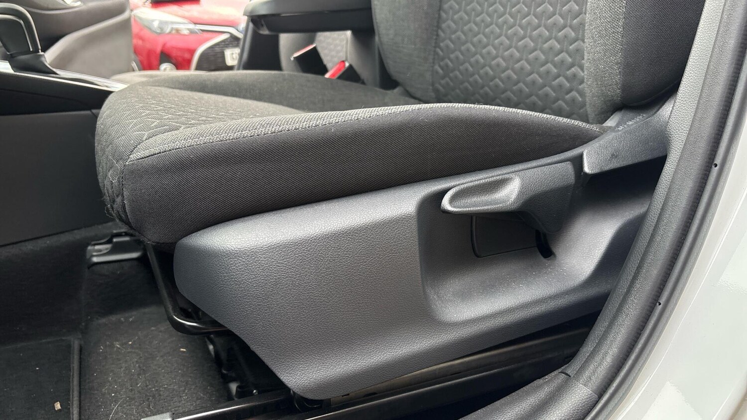 Used Toyota Yaris Cross 2024 for sale - 76700913: Photo 49