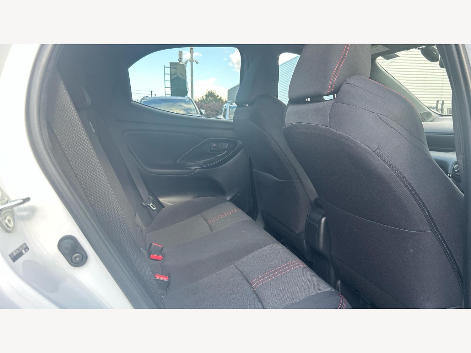 Used Toyota Yaris 2024 for sale - 76926747: Photo 14