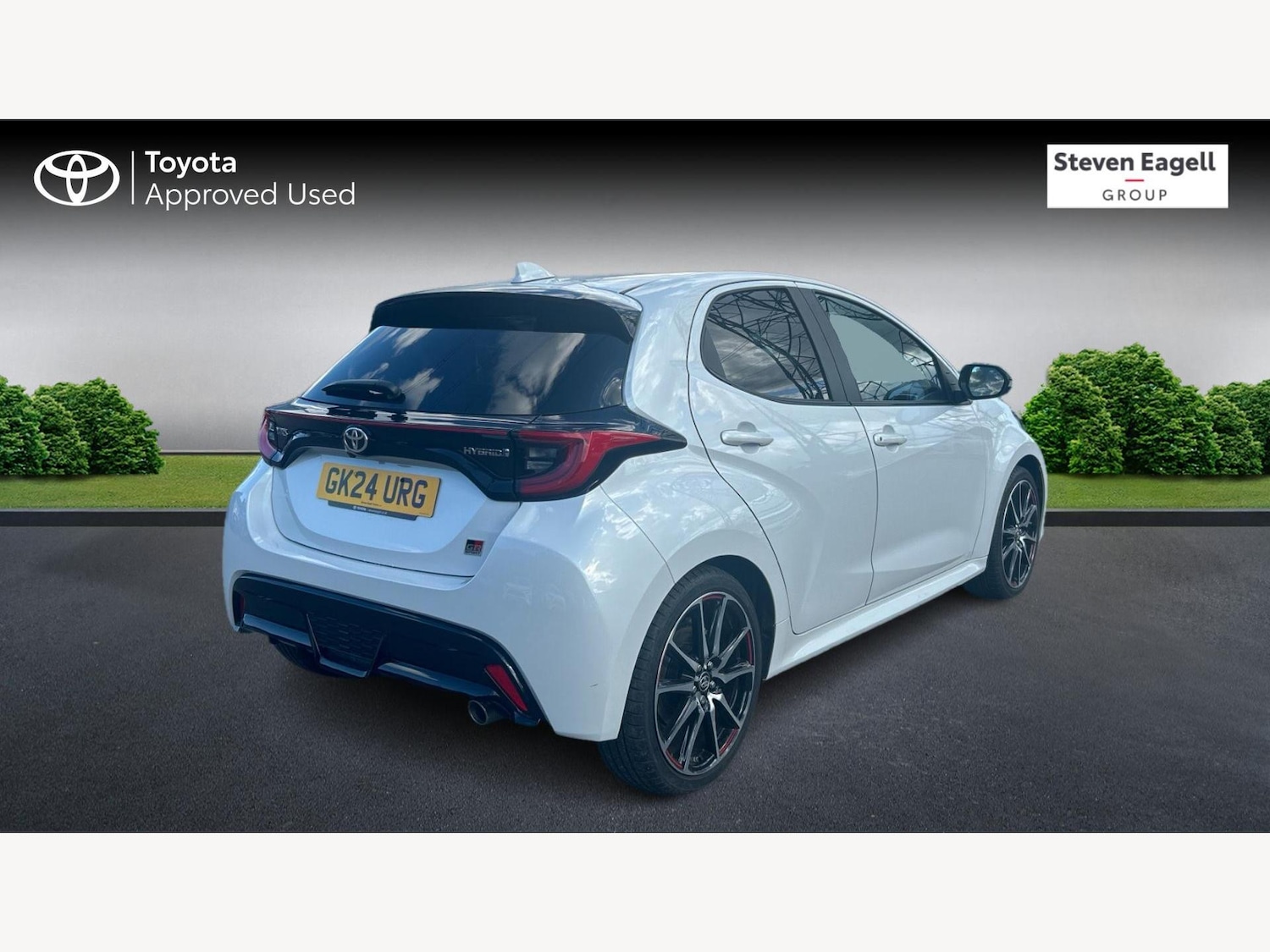 Used Toyota Yaris 2024 for sale - 76926747: Photo 2