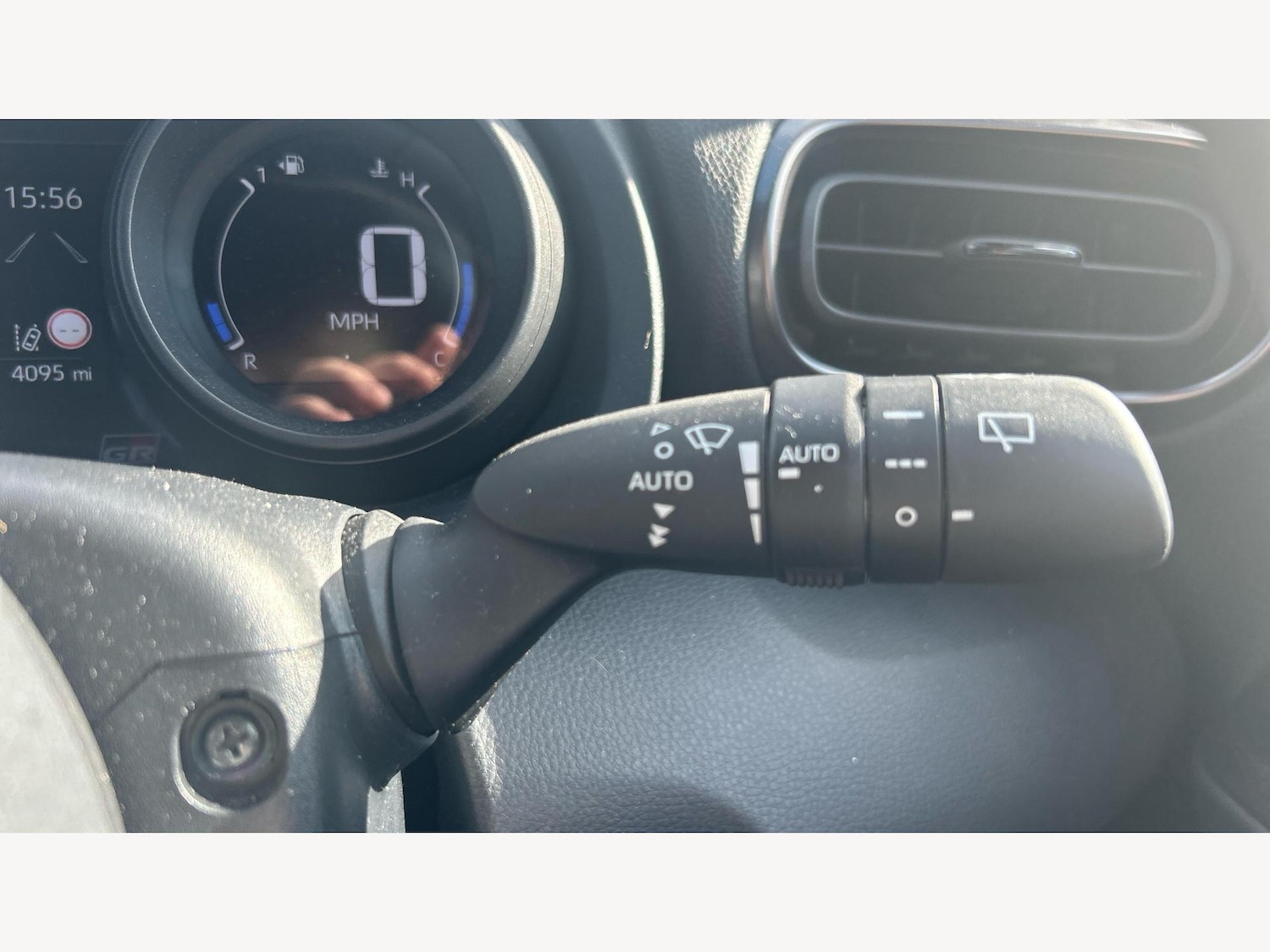 Used Toyota Yaris 2024 for sale - 76926747: Photo 29