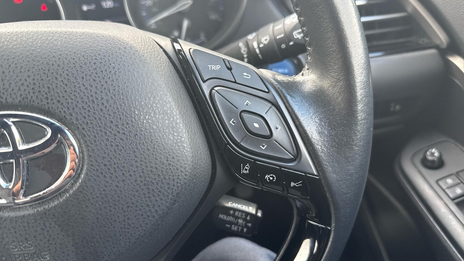 Used Toyota C-HR 2022 for sale - 76314734: Photo 38