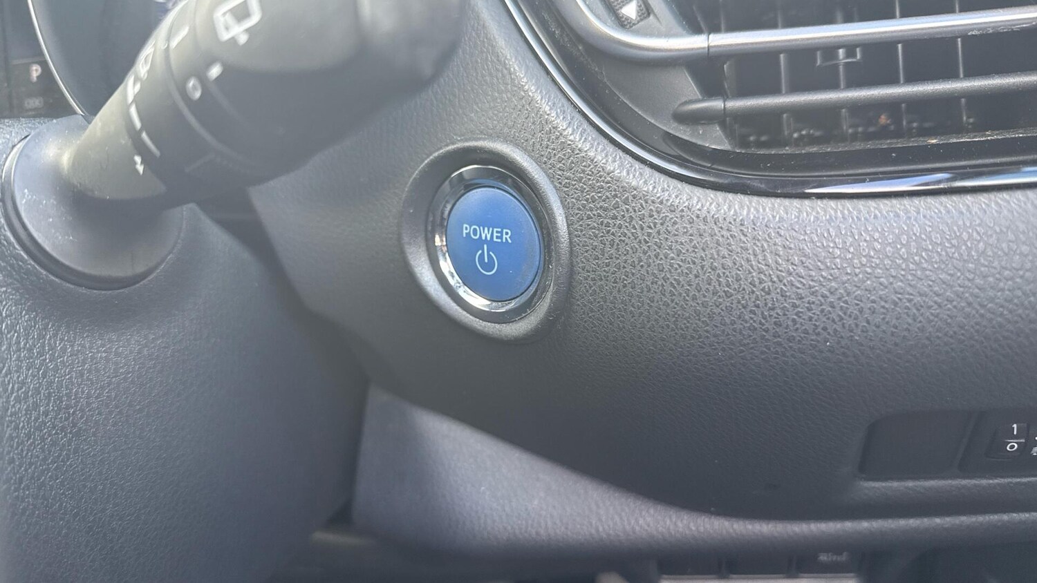 Used Toyota C-HR 2022 for sale - 76314734: Photo 40