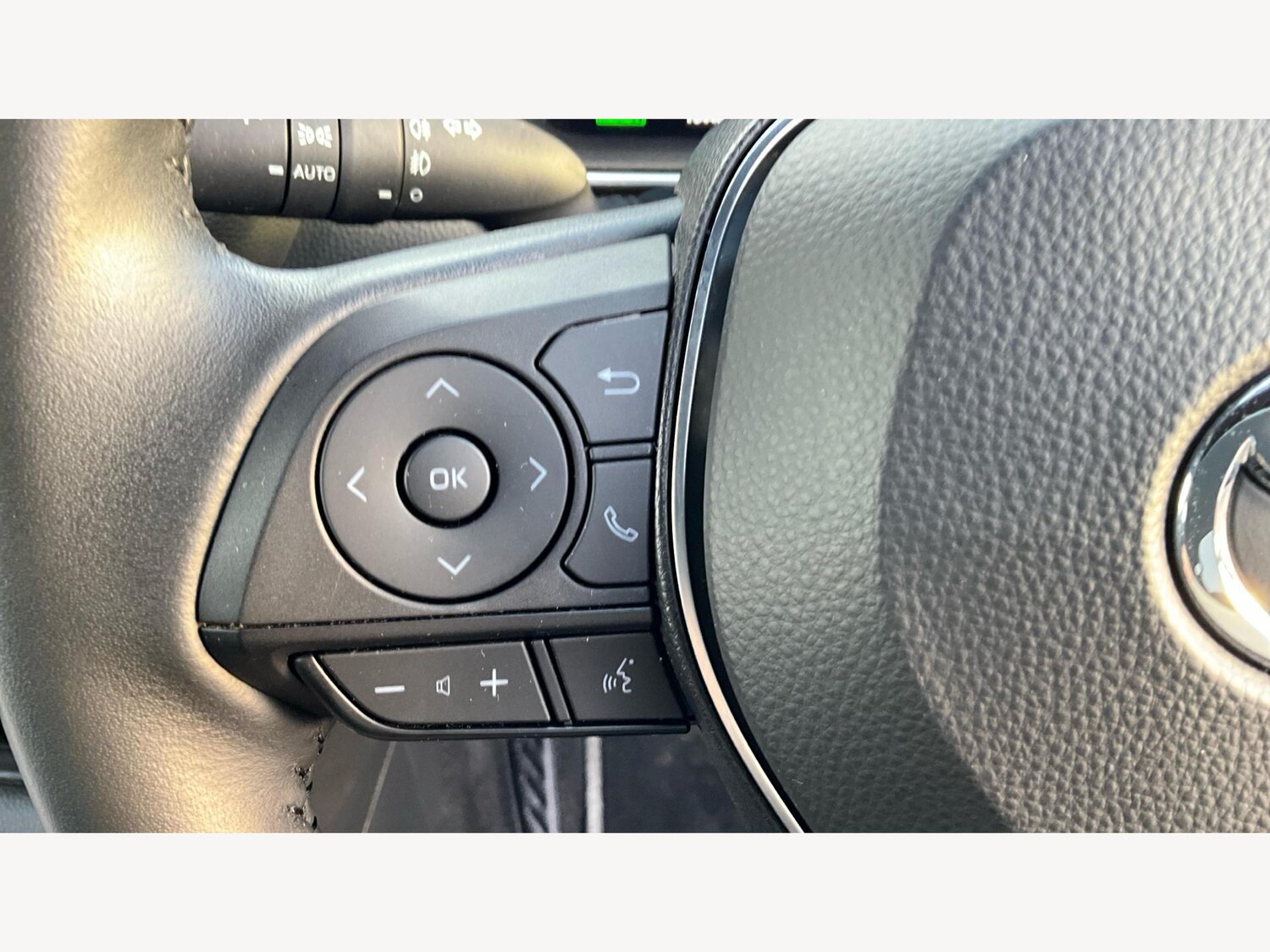 Used Toyota Corolla 2023 for sale - 76099109: Photo 34