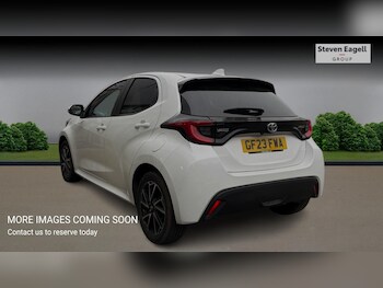 Used Toyota Yaris 2023 for sale - 77738310: Photo