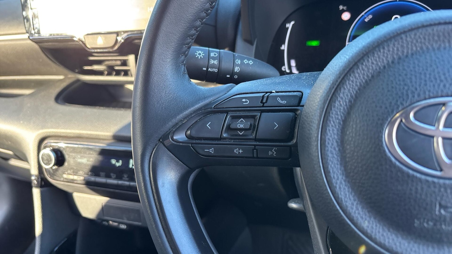 Used Toyota Yaris 2024 for sale - 77238562: Photo 33