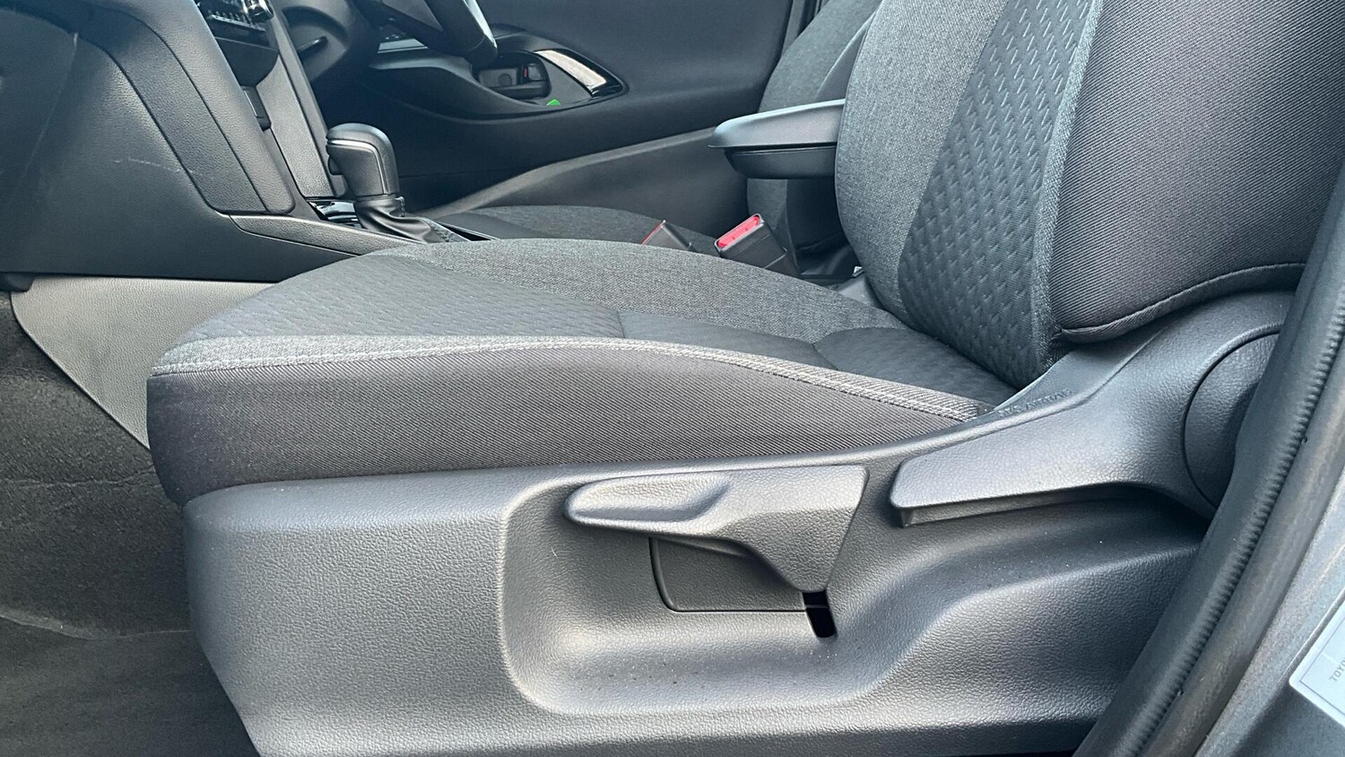 Used Toyota Yaris Cross 2025 for sale - 77537258: Photo 55