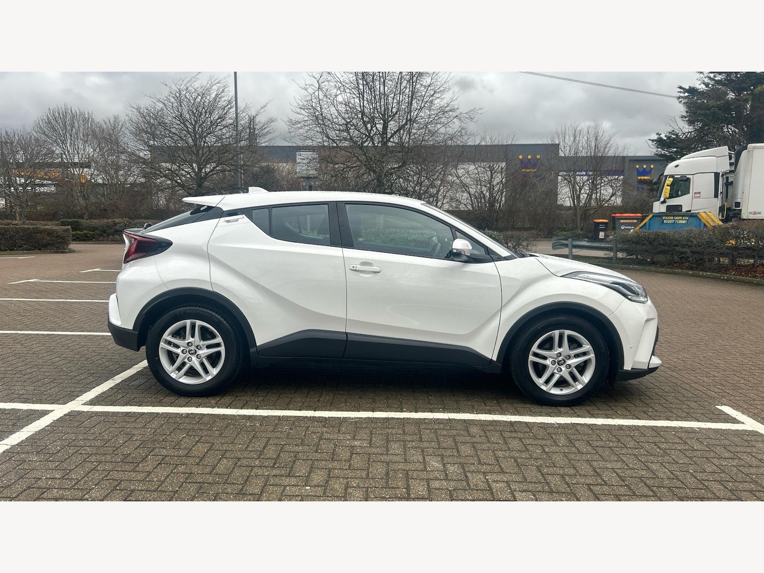 Used Toyota C-HR for sale - 77424815: Photo 18