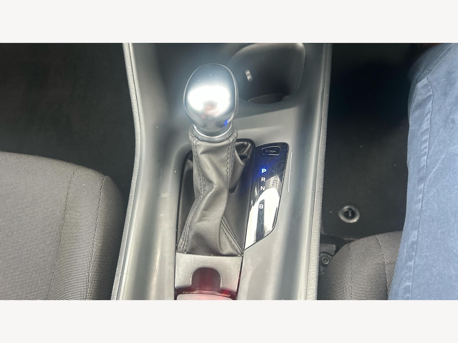 Used Toyota C-HR for sale - 77424815: Photo 26